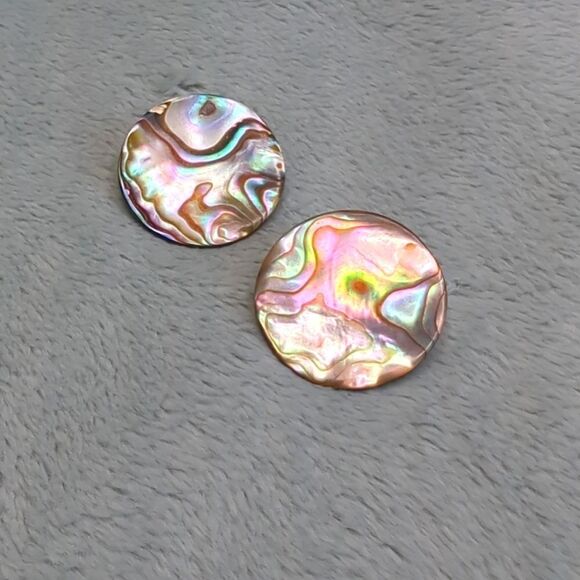 Vintage 80's Round Button Abalone Pierced Earrigns - Picture 6 of 6